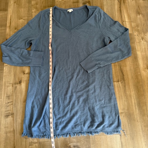 J Jill Tunic Sweater Top Women Medium Fringe V-Neck Blue Fall Winter - Picture 5 of 7